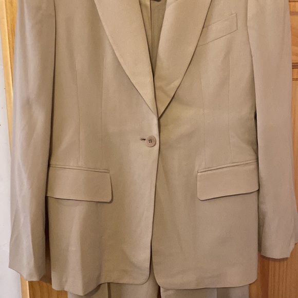 Donna Karan Suit Signature Made in Italy Wool Stretch Timeless Pant Suit - Picture 3 of 16